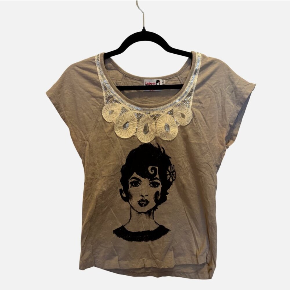 Dolores Promesas Women's T-shirt Grey With Applique: Rare Edition: Size Small